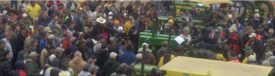 main crowd 3