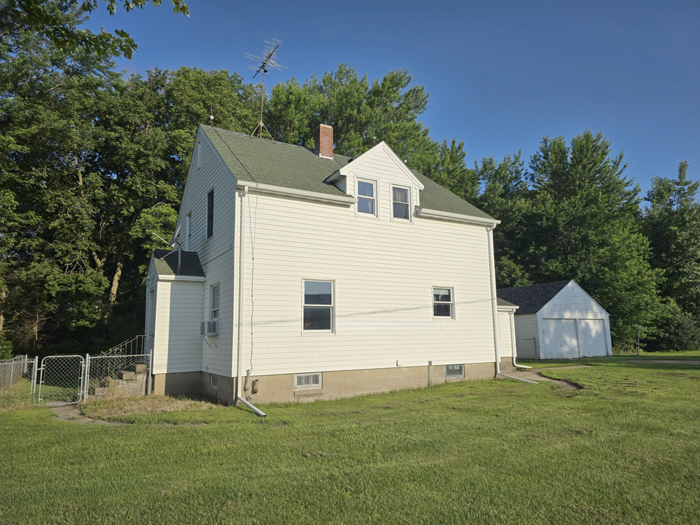 exterior3
