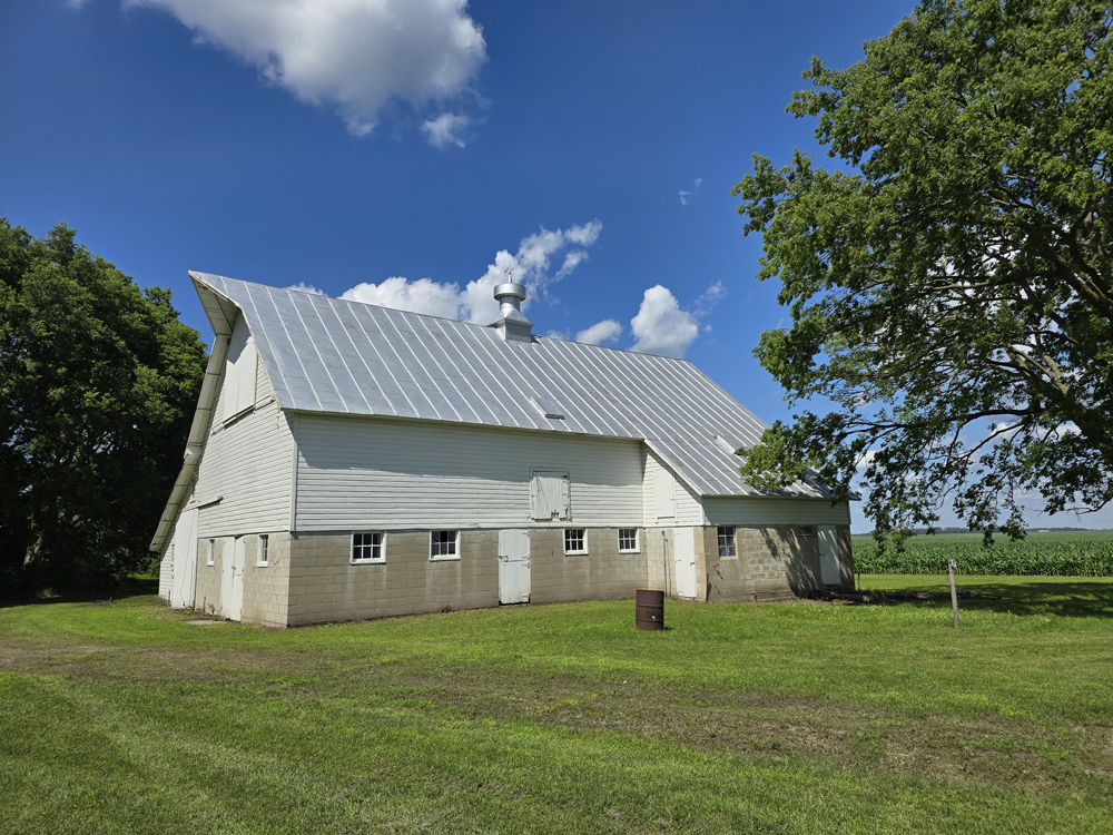outbuilding2