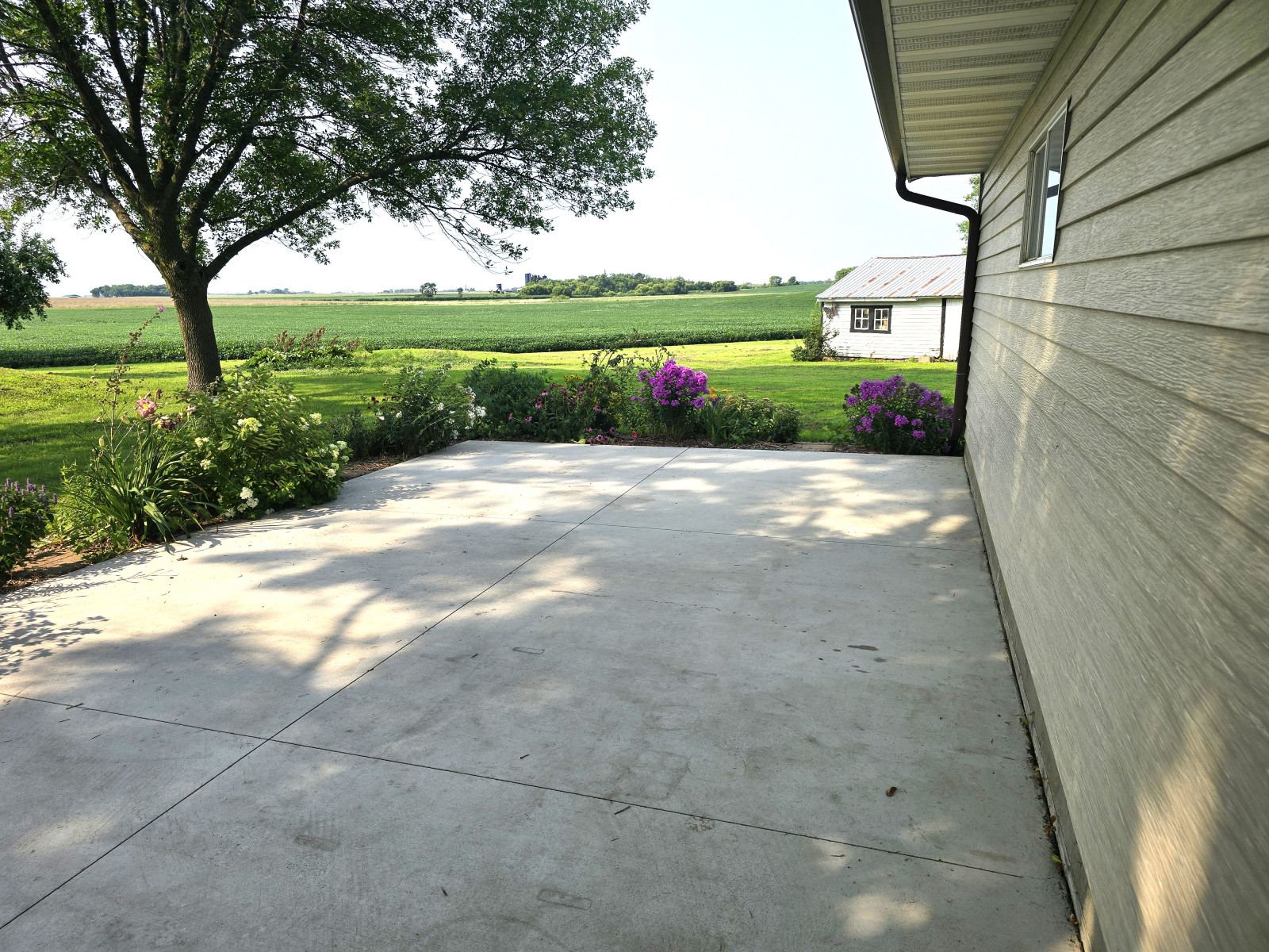 47.-Patio