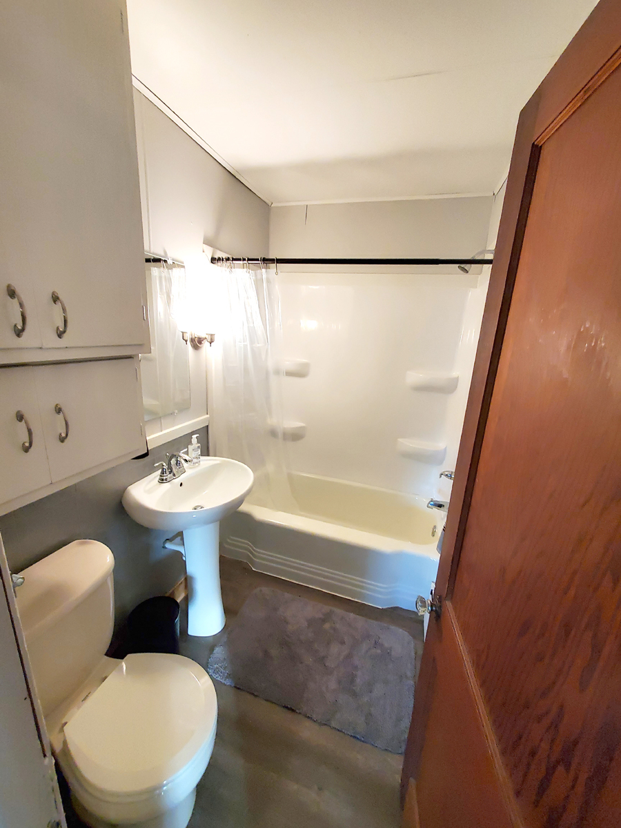 bathroom2