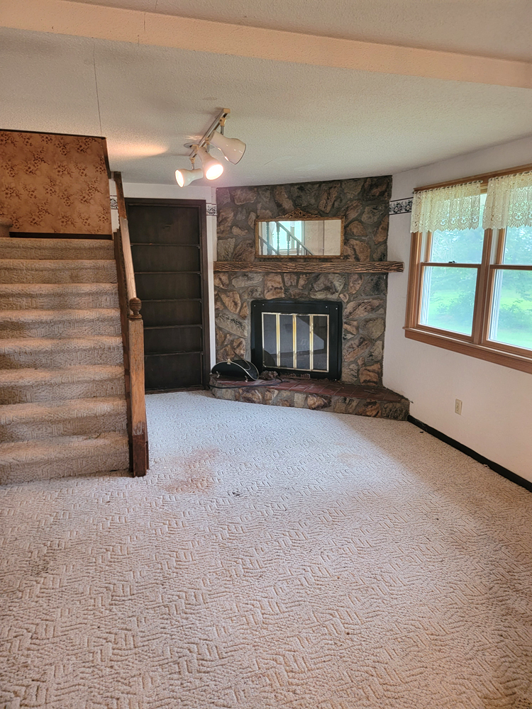 14308 Farm Site and House Hanska Mages Land Company & Auction Service LLC