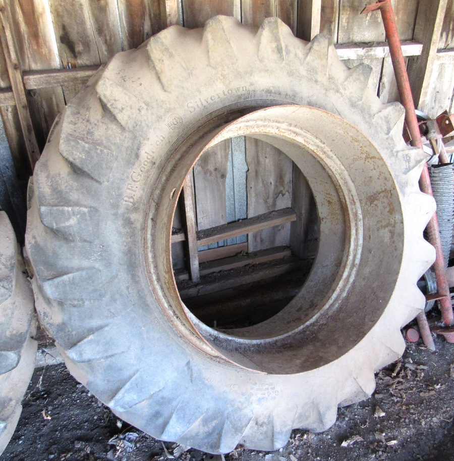 Tractor_Tire