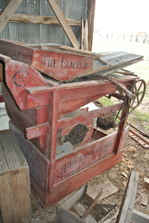 fanning mill Mages Land Company & Auction Service LLC